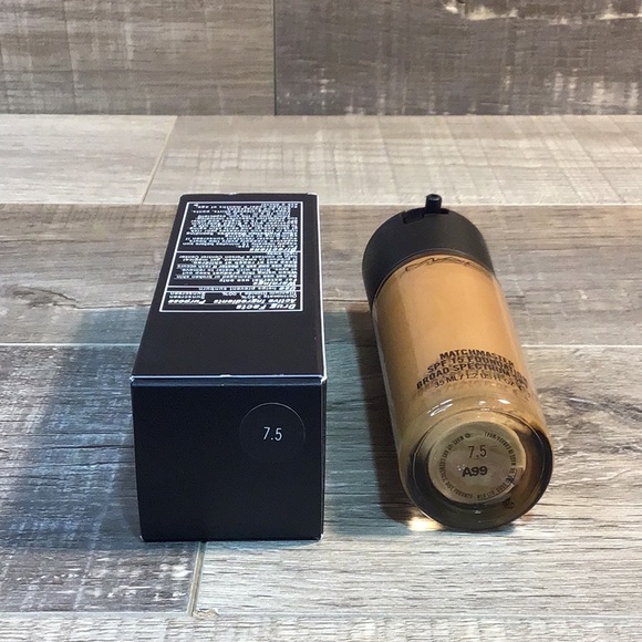 MAC - Matchmaster SPF 15 Foundation - Picture 10 of 10